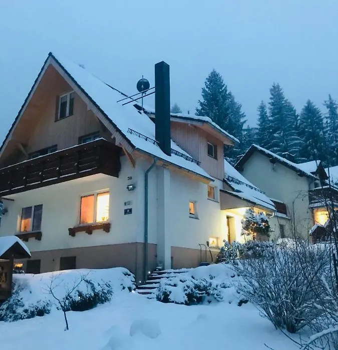 Willa Izbica Karpacz Parking, Jacuzzi, Sauna Gratis-1